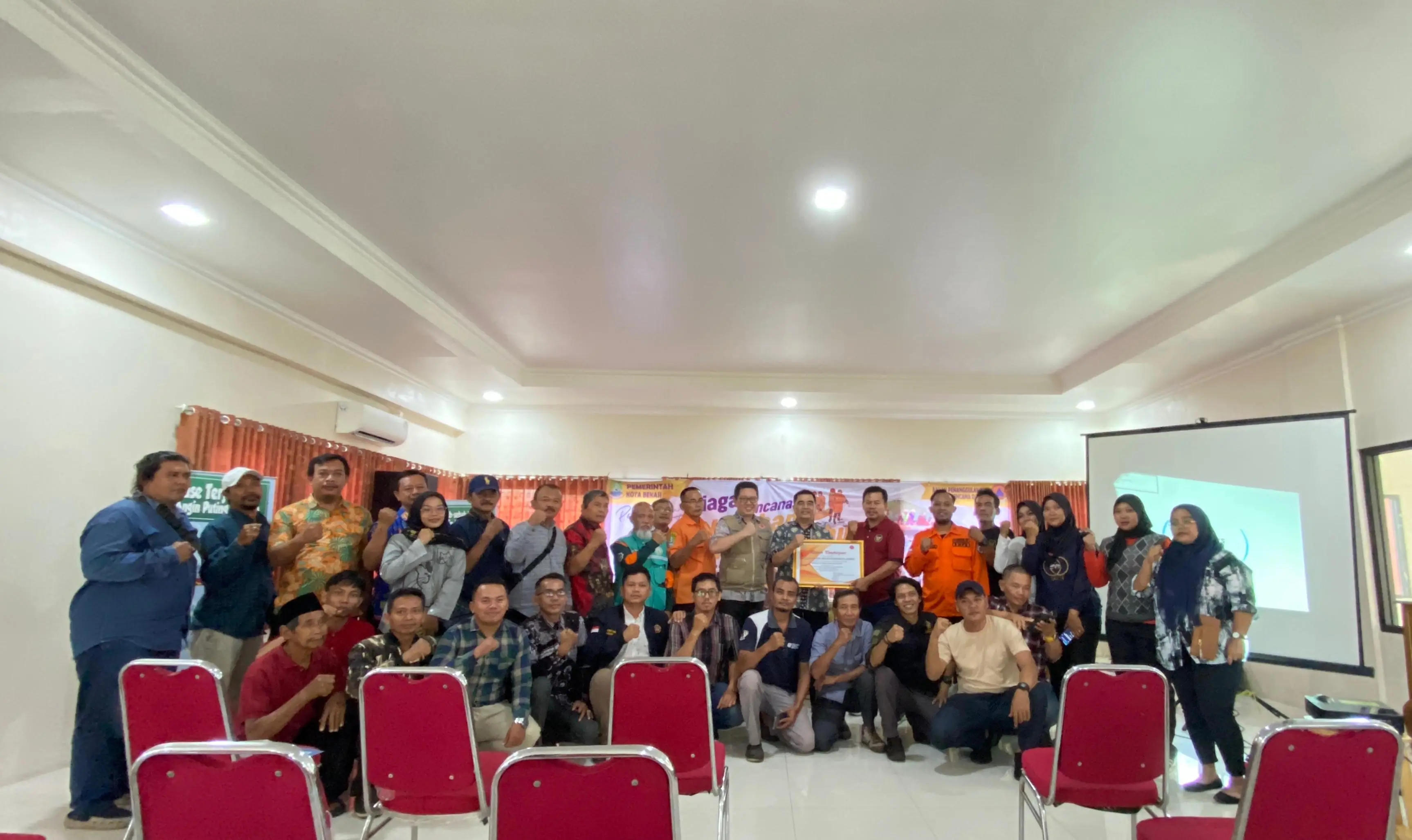 Pelatihan Tim Siaga Bencana dalam Rangka Mewujudkan Kelurahan Tangguh Bencana